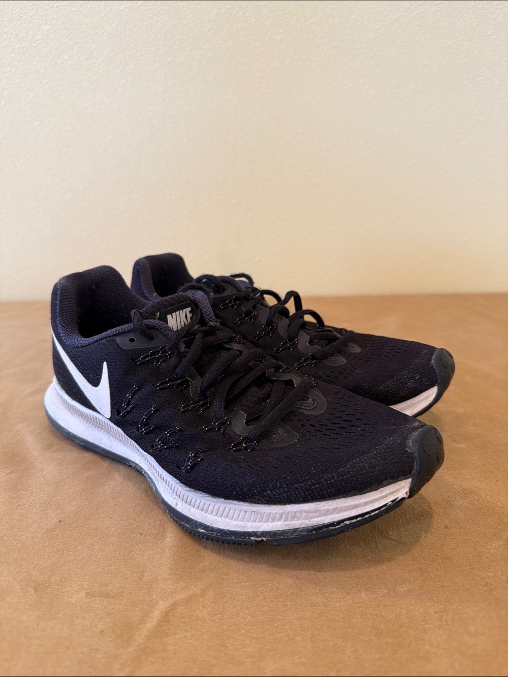 Nike Women’s Black and White Athletic Running Shoes